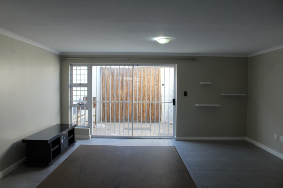 To Let 2 Bedroom Property for Rent in Kempenville Western Cape